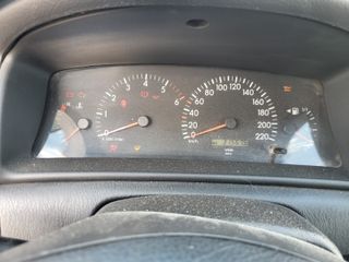 DESPIECE TOYOTA COROLLA 2.0 D-4D 90 cv 2003