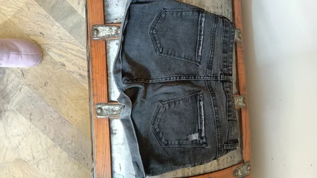 Conjunto 2 Pantalones Cortos y Camisa blanca