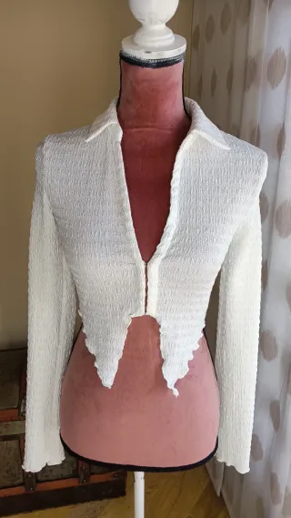 Conjunto 2 Pantalones Cortos y Camisa blanca