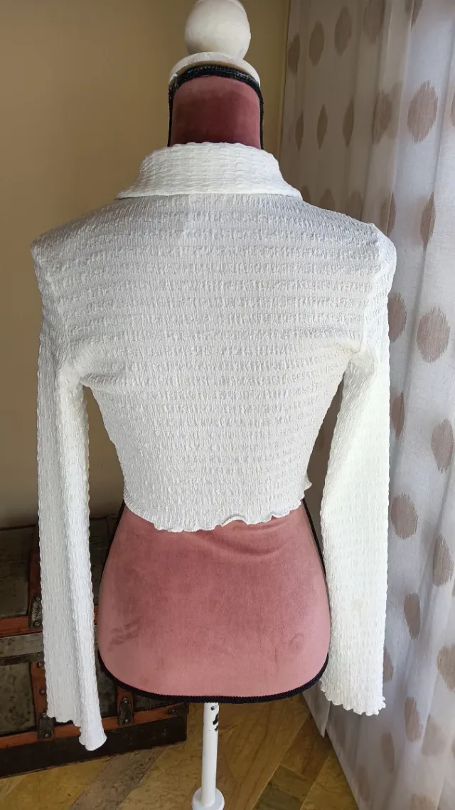 Conjunto 2 Pantalones Cortos y Camisa blanca