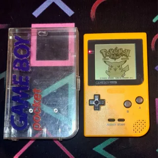 Nintendo Game Boy Pocket + Caja + pokemon amarillo