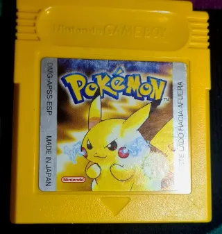Nintendo Game Boy Pocket + Caja + pokemon amarillo
