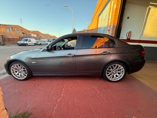 BMW 320D 163cv 6 velocidades 12 MESES DE GARANTIA