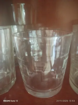 Lote 18 vasos + jarra de regalo 15€ no negociable