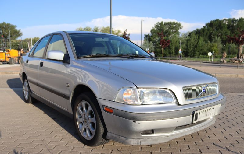 Volvo S40 1999 - foto 1