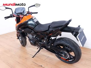 KTM 890 DUKE