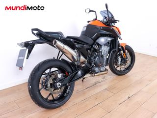 KTM 890 DUKE