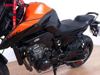 KTM 890 DUKE