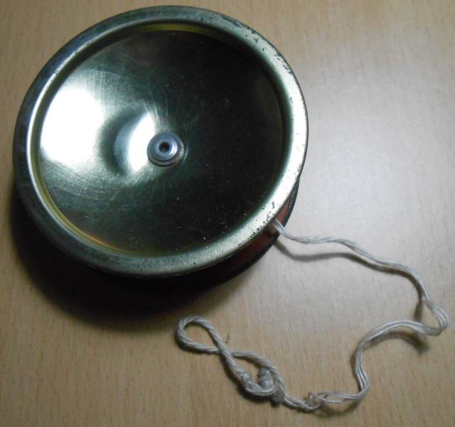 Giocattolo yo-yo in metallo