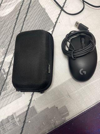 Consola PS4 Negra + Accesorios