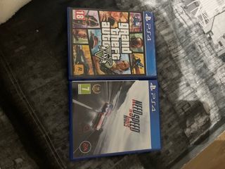 Consola PS4 Negra + Accesorios