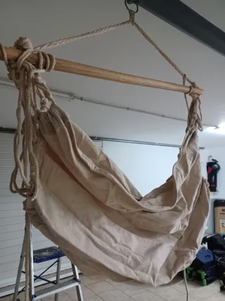 Hamaca colgante beige tela y madera
