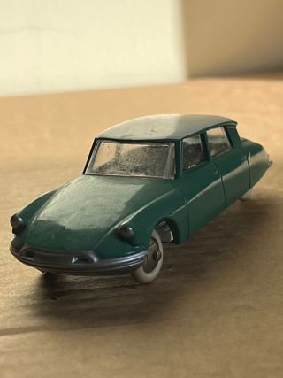 Citroen DS 1:43