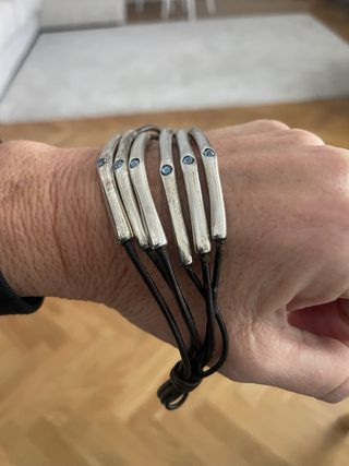 Pulsera Uno de 50 Cuero y Plata