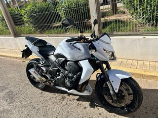 Kawasaki Z750 Blanca