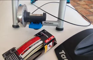 Rodillo Tacx Satori y mochila de transporte