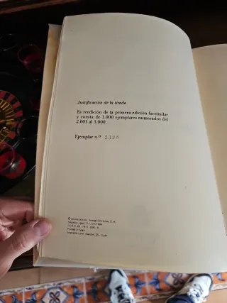 Libro Antiguo: Antigüedades y Cosas Memorables