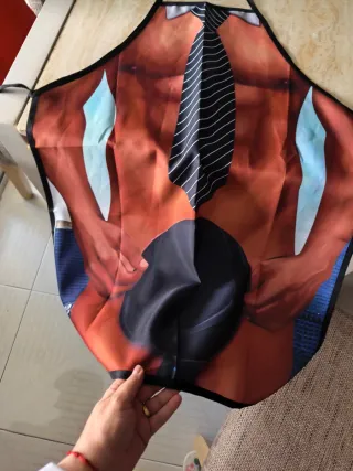 Delantal divertido hombre traje