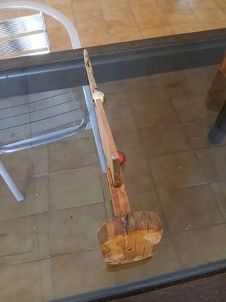 FIGURA DE ARBOL NAVIDEÑO.