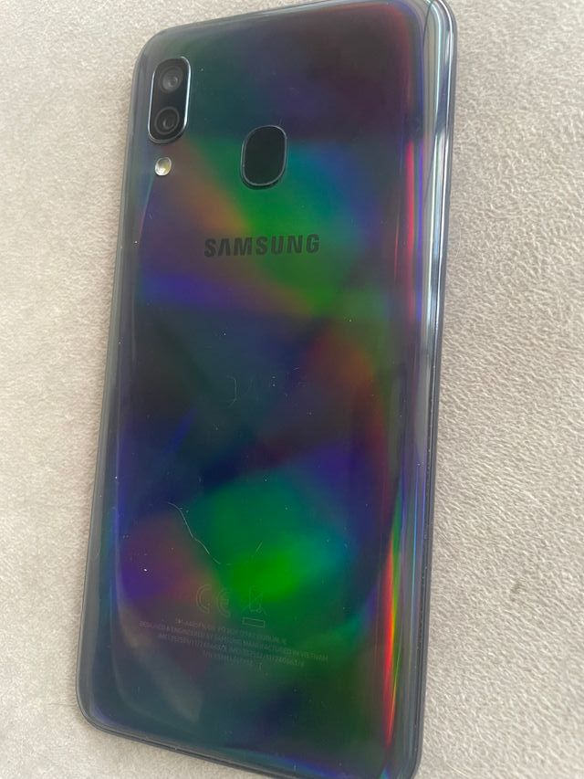 Samsung A40