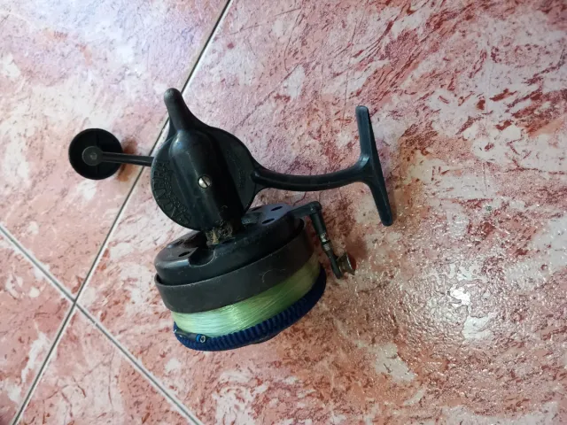 Carrete de pesca Sagarra