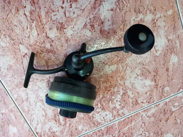 Carrete de pesca Sagarra