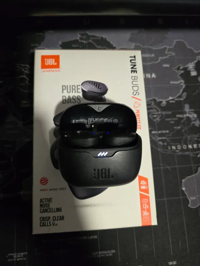 Auriculares JBL TUNE BUDS Negros