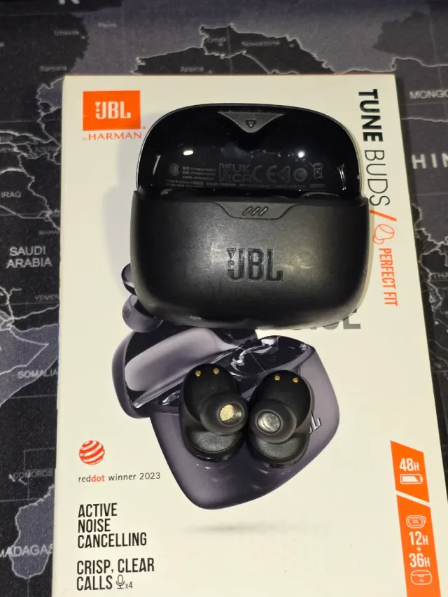 Auriculares JBL TUNE BUDS Negros