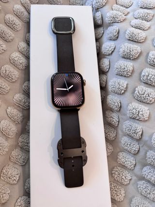 Apple Watch Serie 10 Oro Titanio 42mm