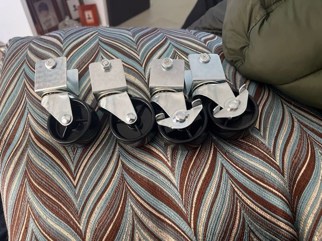 4 Ruedas para armarios