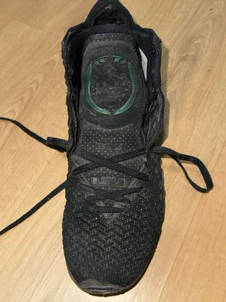 Zapatillas Nike Lebron 17 Negras y Verdes