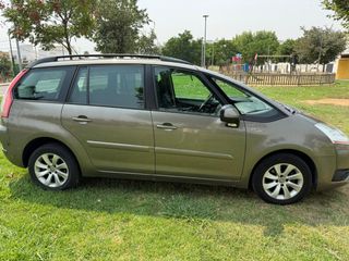 Citroen Grand C4 Picasso 2011