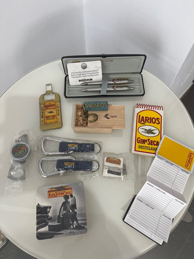 Material publicitario Gin Larios años 90