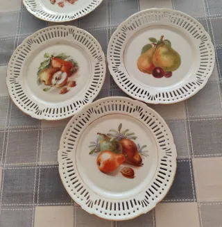 Set di 7 Antichi Piatti. Baviera.