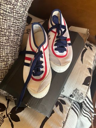 Zapatillas Kawasaki Blancas/Azules/Rojas