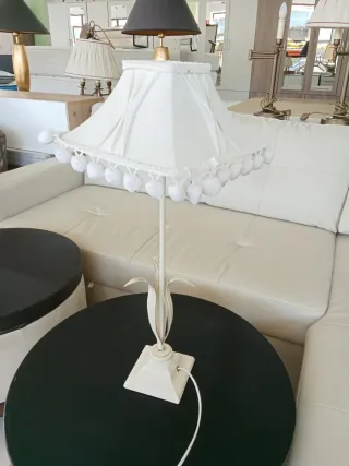 Lámpara de mesa decorativa