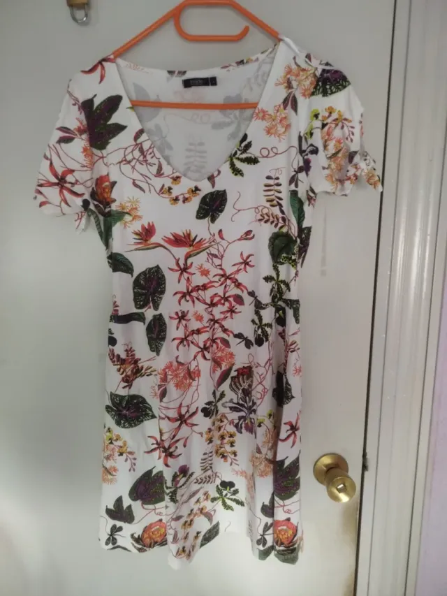 Vestido estampado floral blanco