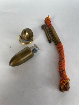 Accendini vintage in ottone e corda