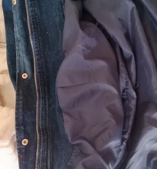 Chaqueta vaquera con capucha