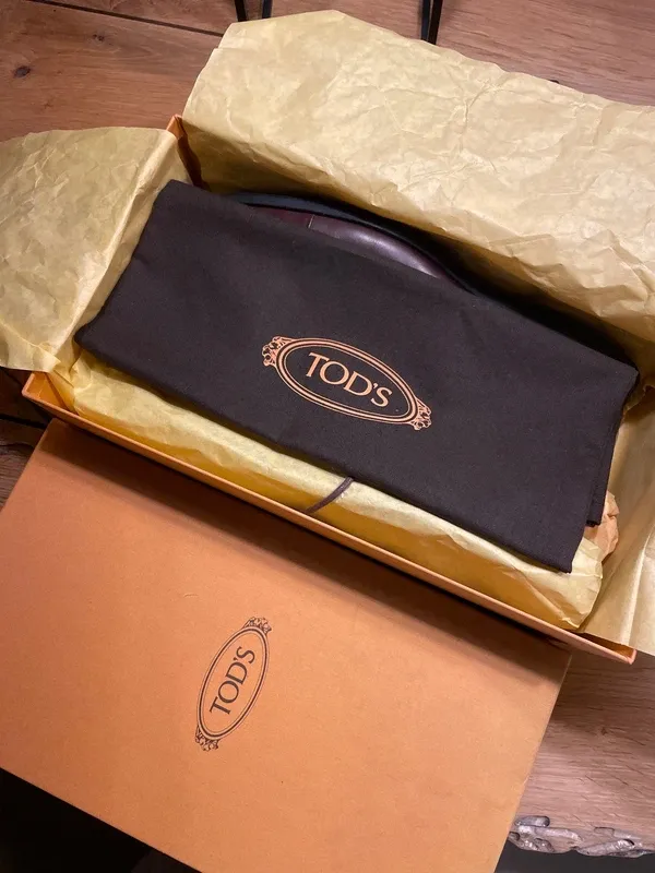 TOD'S Scarpe Stringate Marroni