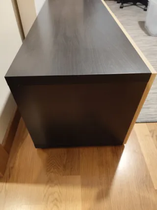 Mueble bajo TV madera y negro