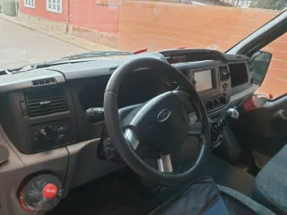 Ford Transit 2011