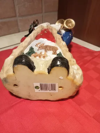 Statua Ceramica Babbo Natale con Albero e Campane