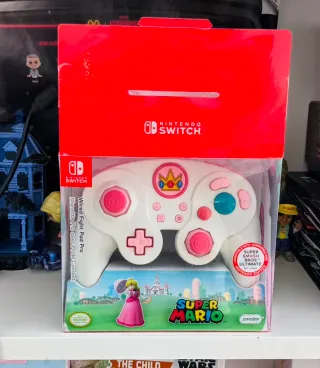 Mando Peach Nintendo Switch PDP