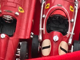 Macchinine da collezione Ferrari rosse 25€ luna