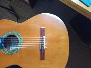 Guitarra Española Alhambra 5P. Con fundas rígida.