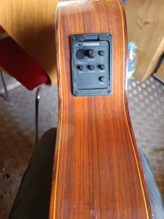Guitarra Española Alhambra 5P. Con fundas rígida.