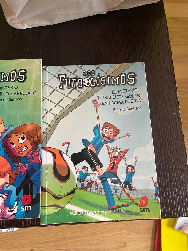 Los Futbolísimos 1: El misterio de los árbitros...