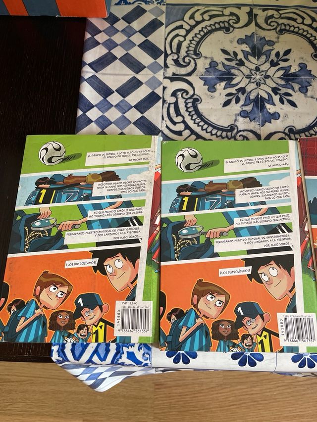 Los Futbolísimos 1: El misterio de los árbitros...