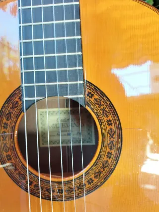 DOS MAGNIFICAS GUITARRAS FLAMENCAS, MACIZAS LAS 2